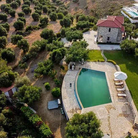 Infinity Blue, Luxury With Private Pool, Sea Views