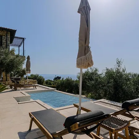 Villa Infinity Blue, Luxury With Private Pool, Sea Views