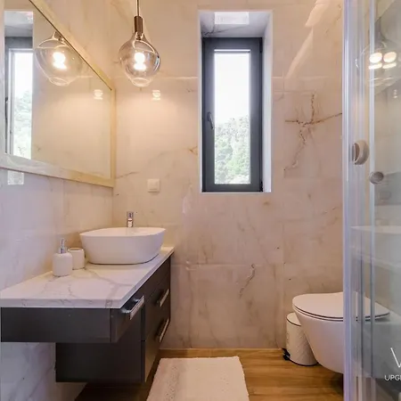 Infinity Blue, Luxury With Private Pool, Sea Views Villa